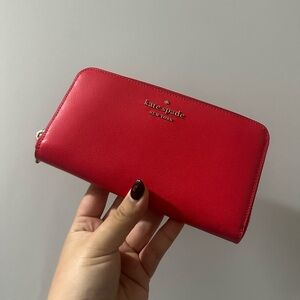 ‼️🛎️SOLD🛎️‼️Kate Spade Wallet - Coral